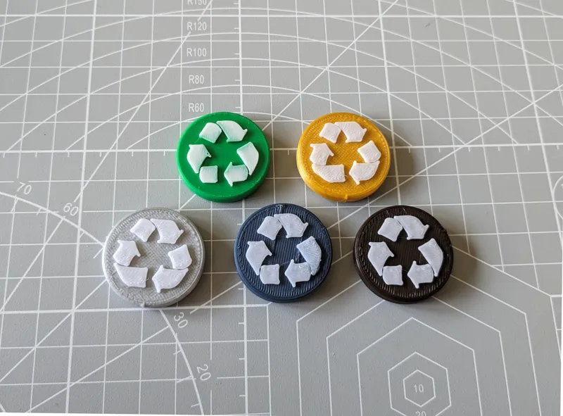 Color indicator for metal bins (uses magnets)