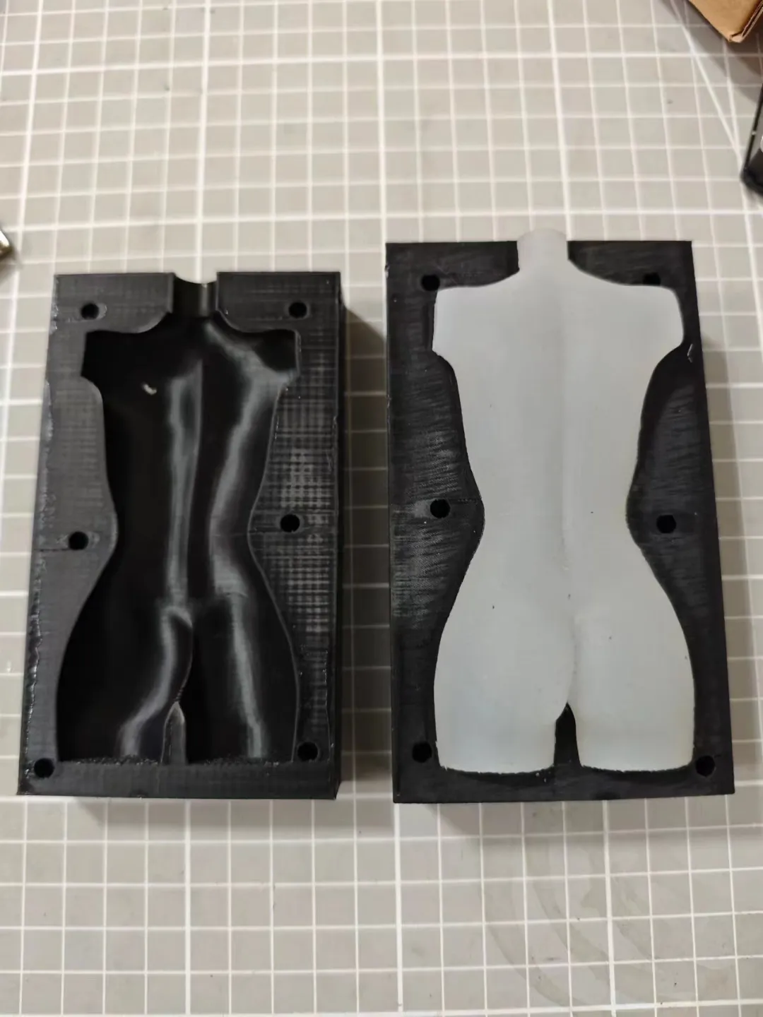 Moule en silicone forme corps humain
