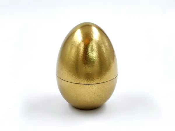 Œuf de Pâques creux fileté