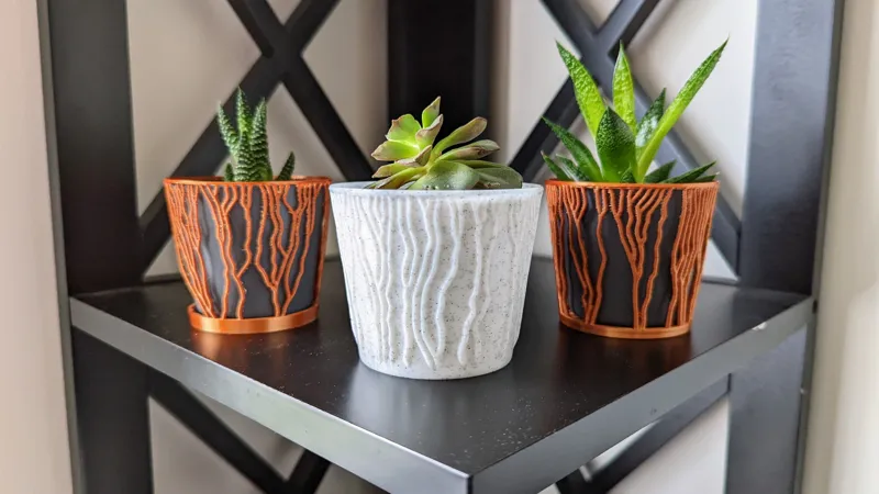 Procedural Roots Succulent Pot