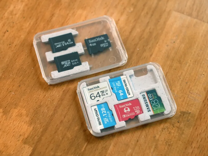 MicroSD + Adapter case insert
