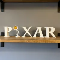 Logo Pixar avec lampe Luxo — photo 1