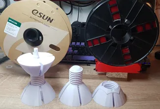 Simple filament change roll fastener