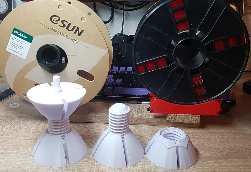 Simple filament change roll fastener