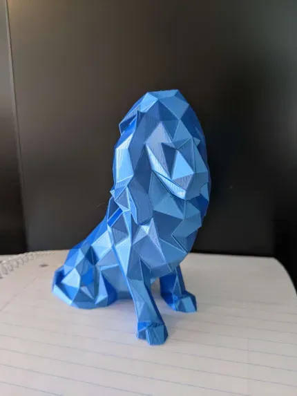 LowPoly Lion Scultpure