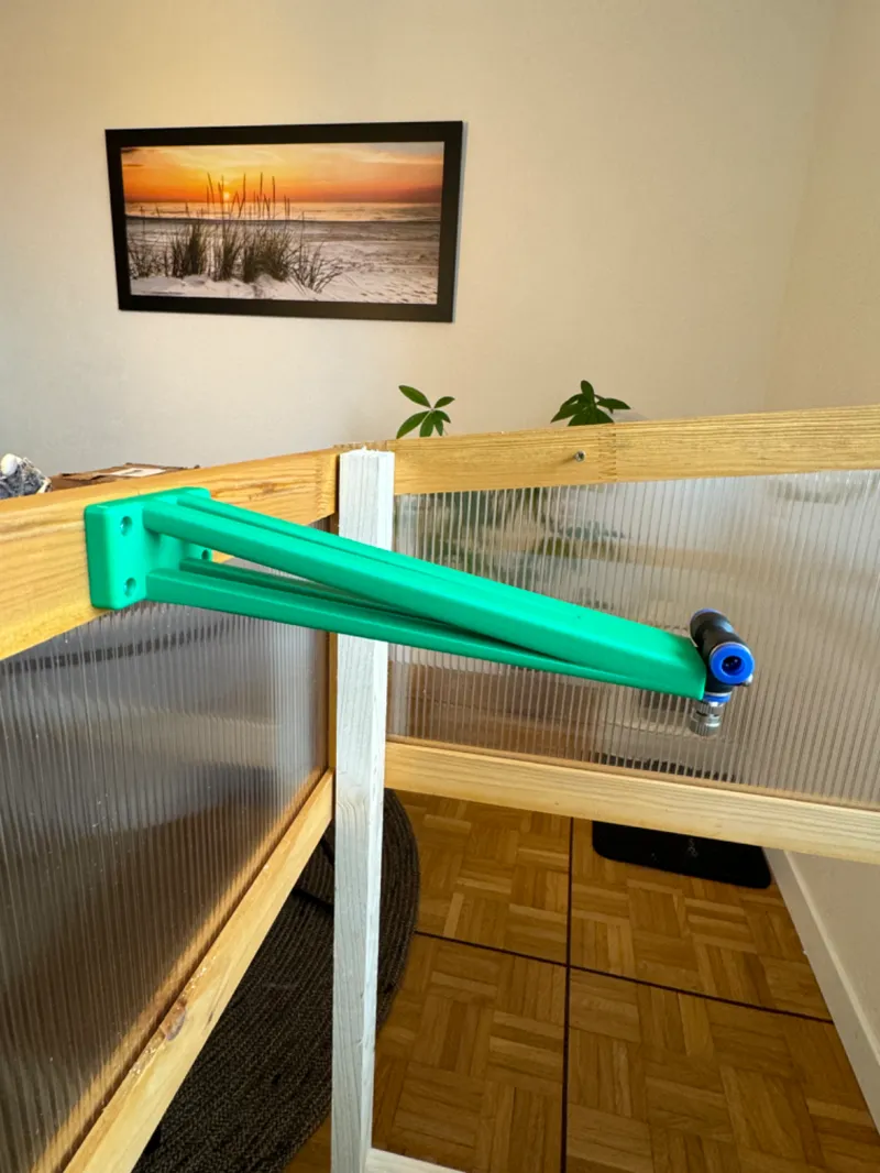 Smart Garden Support Water Mister Front