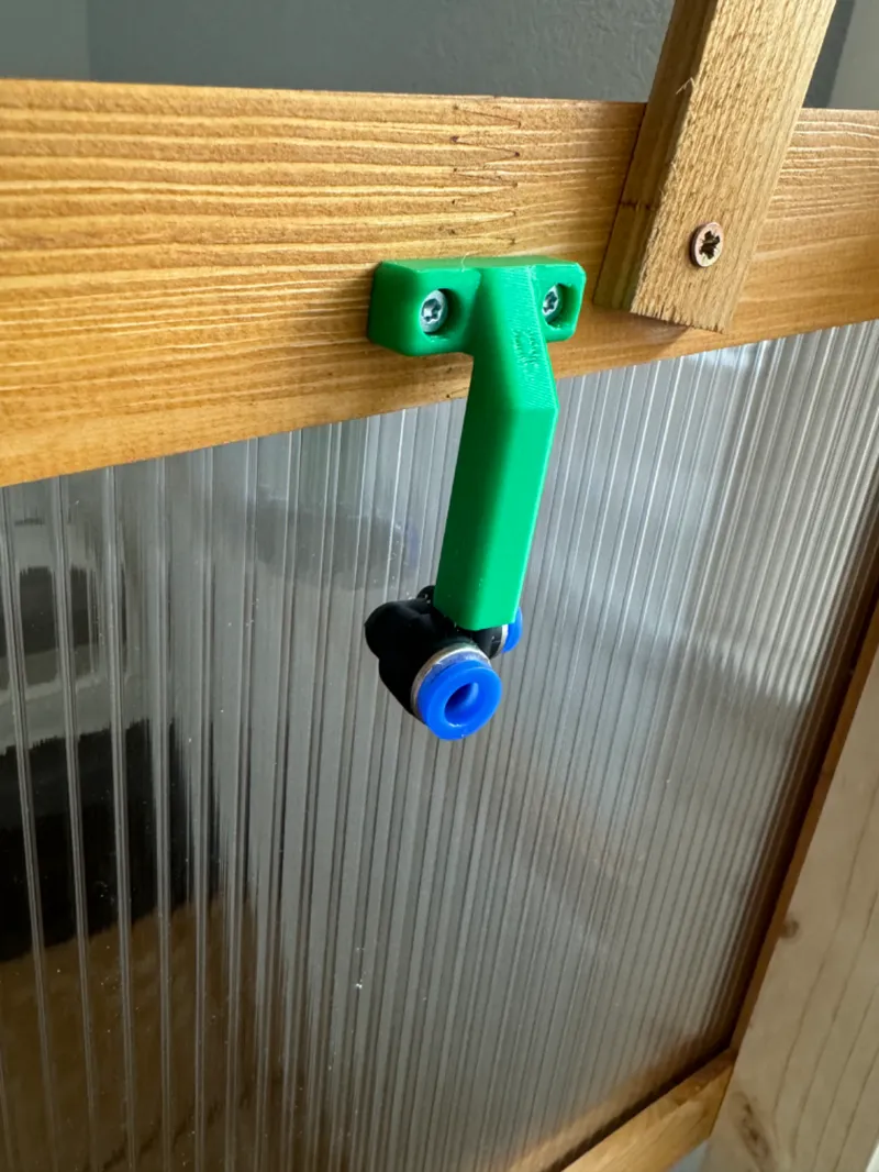 Smart Garden Support Elbow Fitting Back
