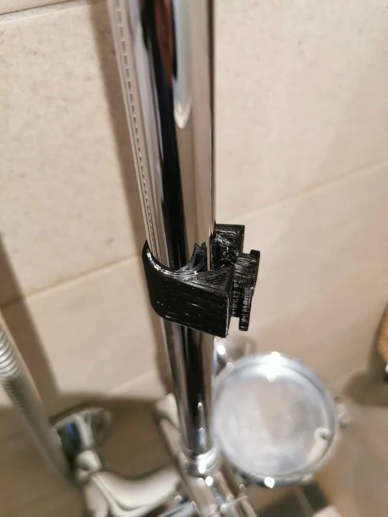 Shower bowl clip 
