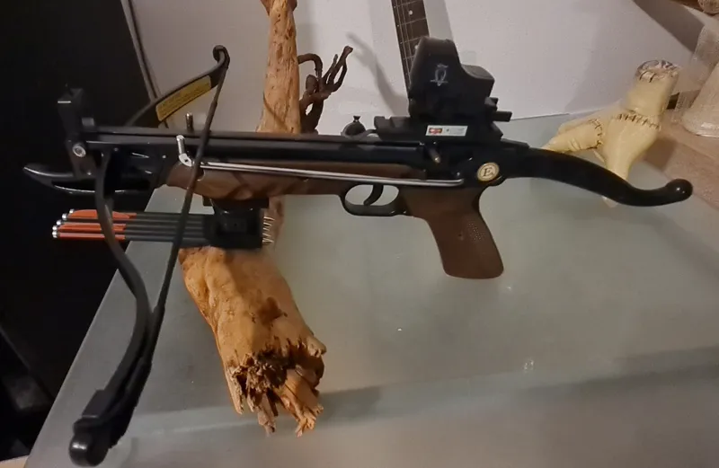 Arrow holder