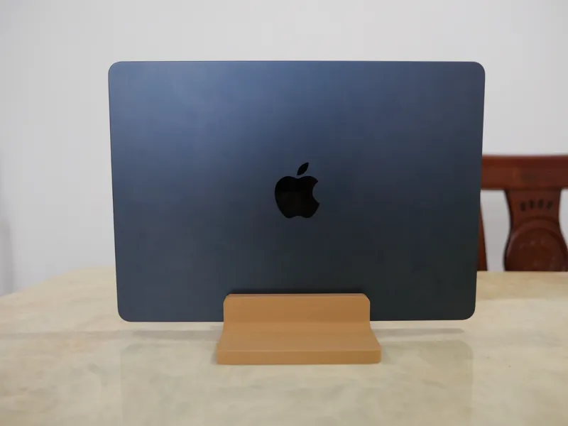Macbook Air Holder