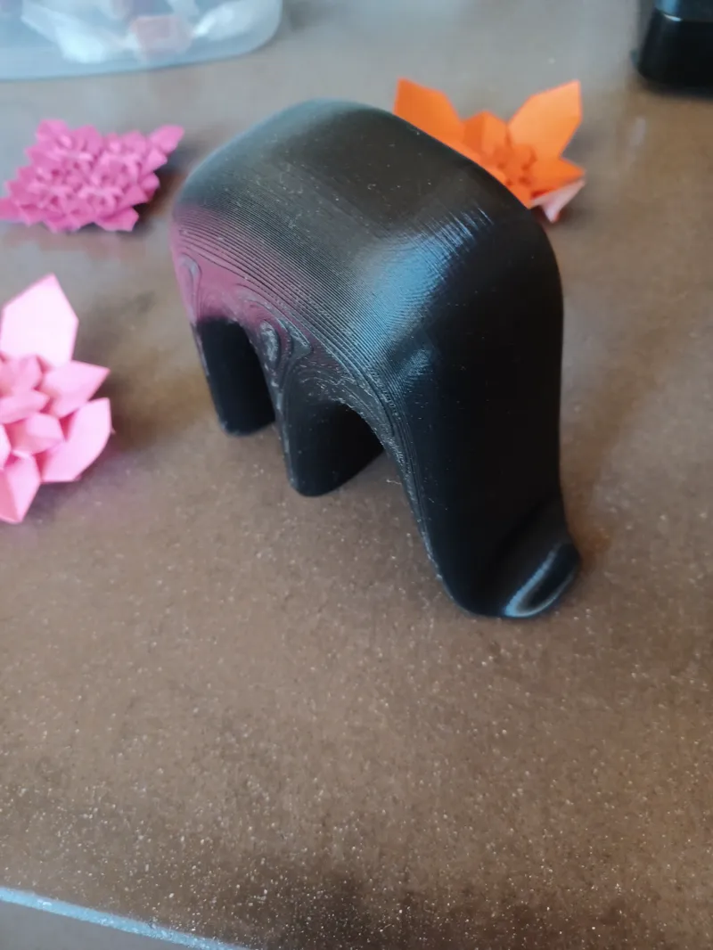 Elephant phone stand