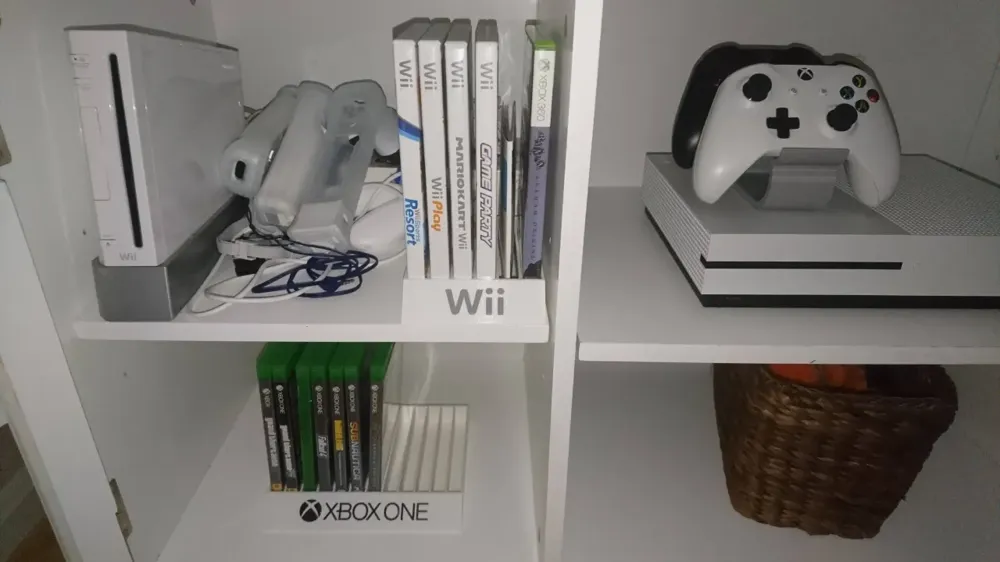 Wii & Wii U Game Case Holder by Dman5005 MakerWorld