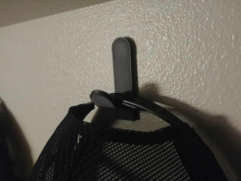 command hook for baseball hats