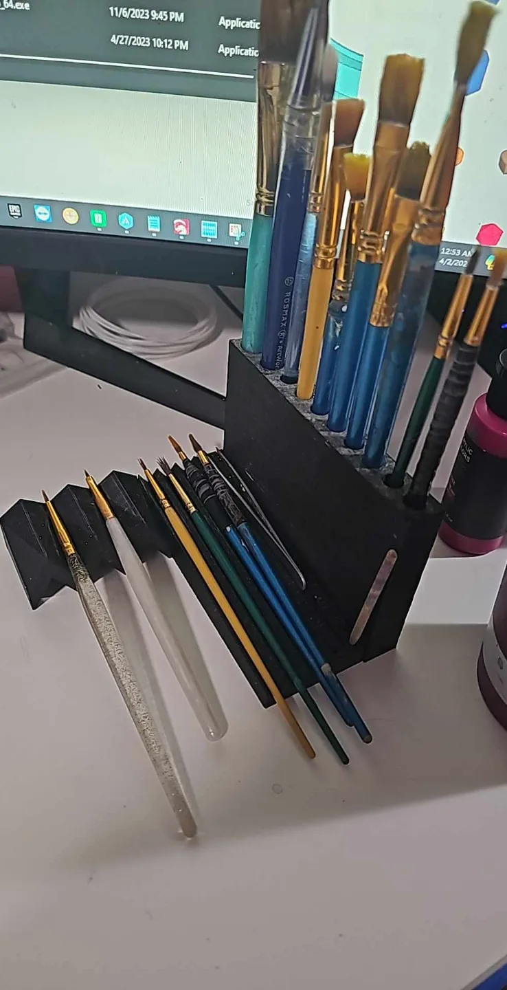 Paint Brush Organizer Desk