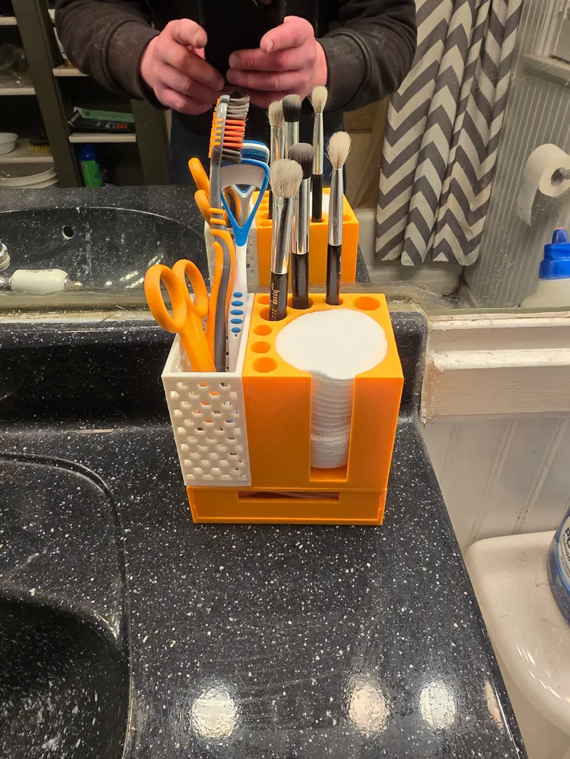 Bathroom accessories for magnetic storage system