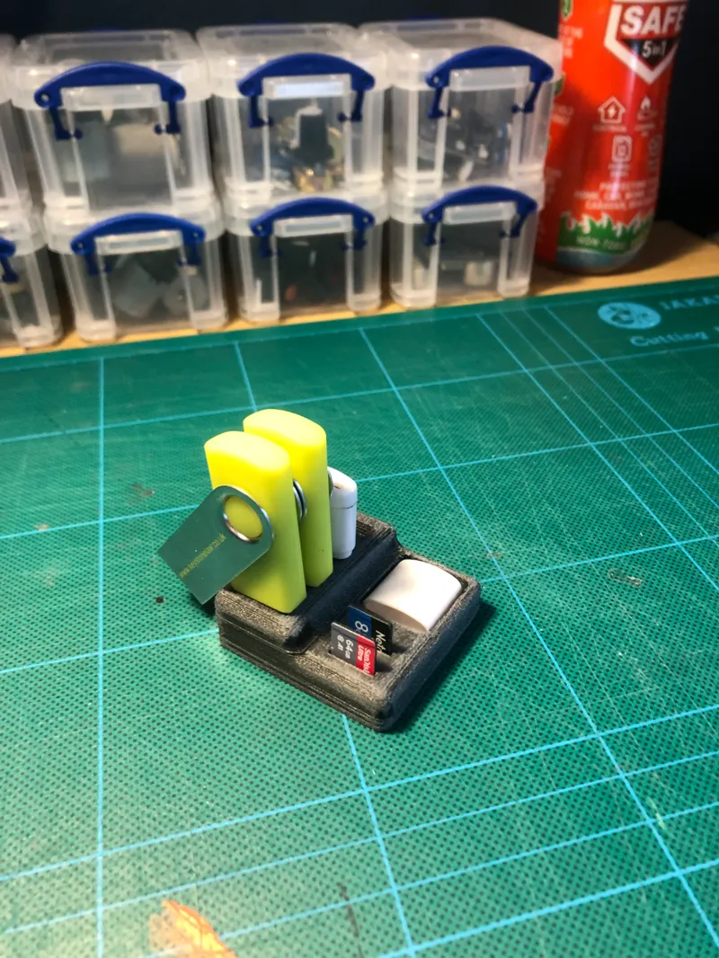 mini usb holder