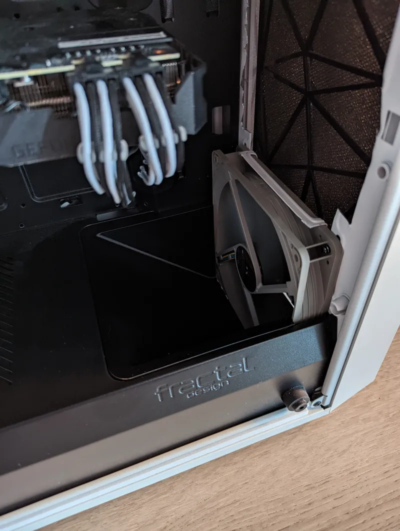 Fractal Design Meshify C 140mm Fan Shroud Adaptor