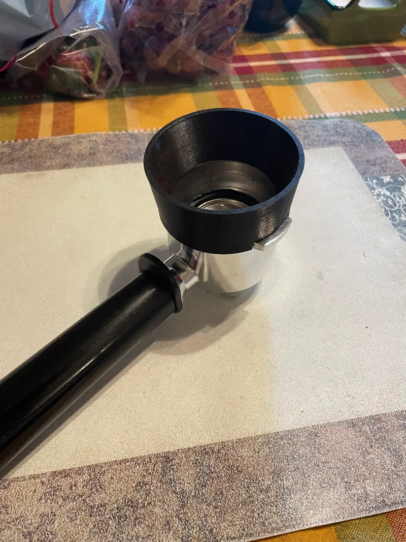 DeLonghi ECP3630 and ECP3420 Portafilter funnel.