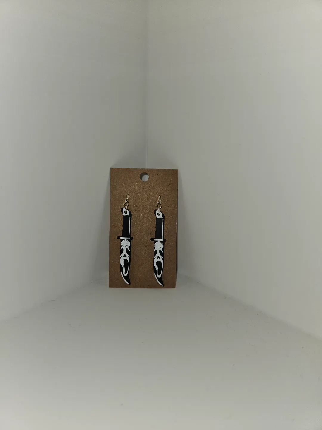 Scream horror knife earrings view 3