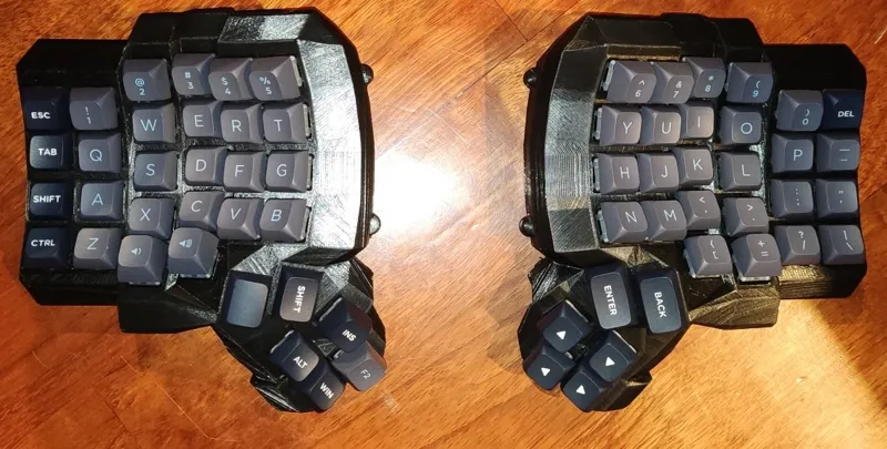 DACTYL MANUFORM ZMK HotSwap
