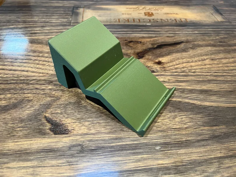 iPhone Holder (iPhone 12,13,14,15)