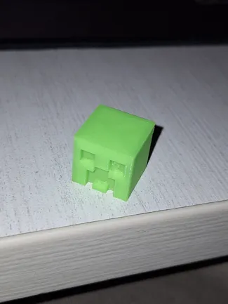 Creeper head keycap RGB