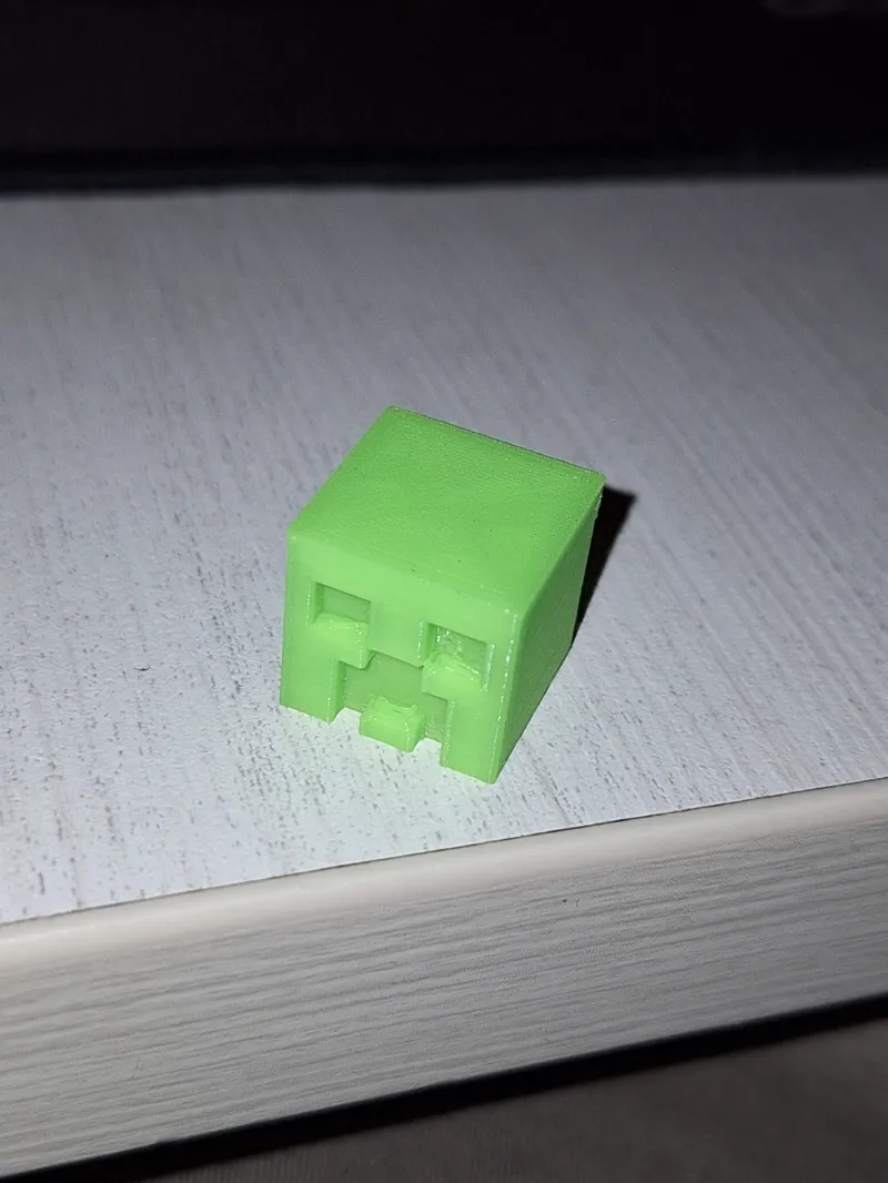 Creeper head keycap RGB