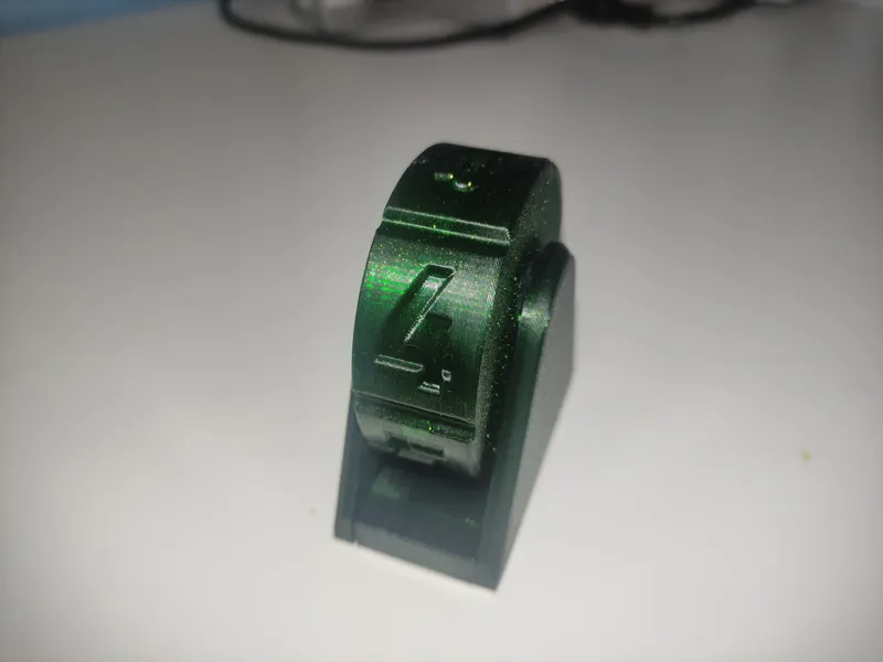 Magnetic Rolling 6 sided Dice