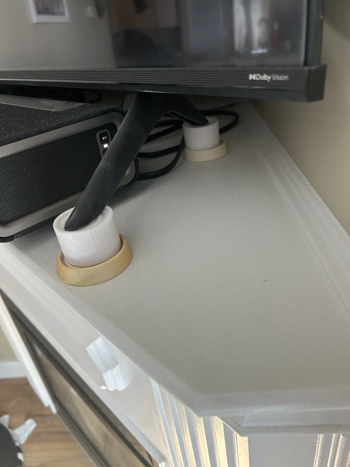 Pieds pour téléviseur
