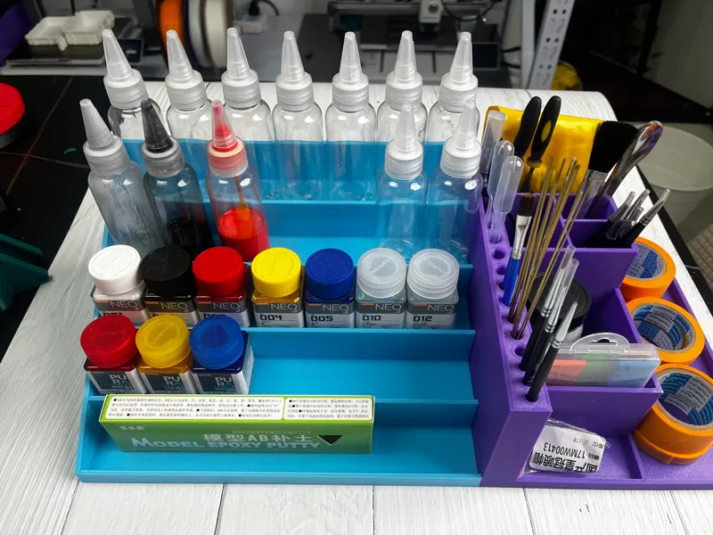 Spray paint storage