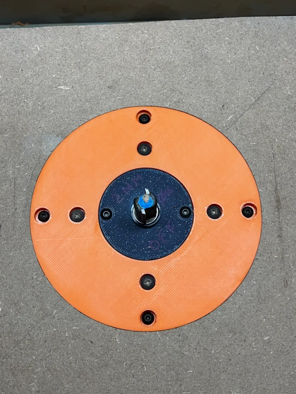 Dewalt router base plate table by Dani56 MakerWorld