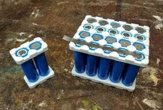 Parametric Battery Cell Holder (Fusion 360)