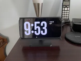 Magsafe iPhone 14 Pro Stand