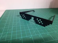 Lunettes rigolotes à assembler — photo 1