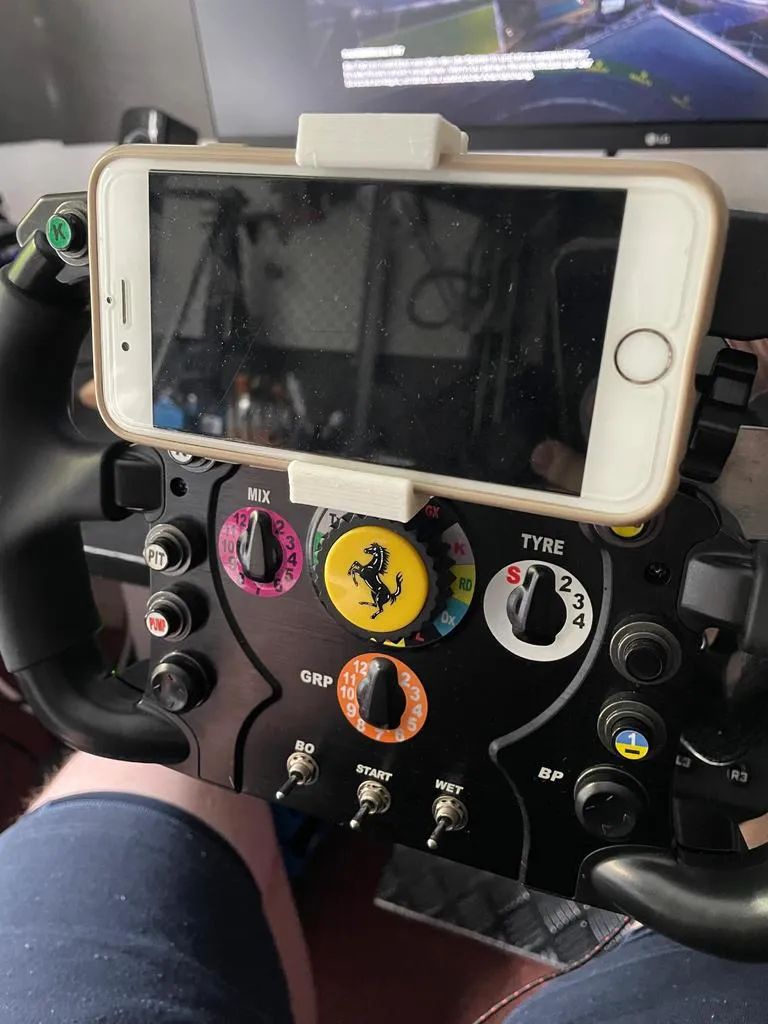 Universal Smartphone Adapter TM Ferrari Add On
