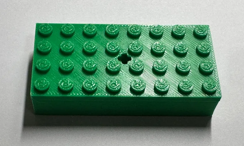Duplo 2x4 Brick to 乐高 4x8 Brick