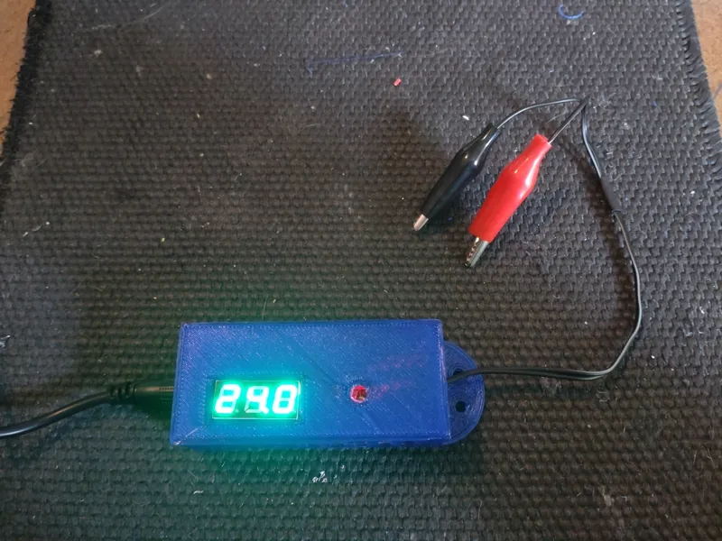 XL6019 DC boost/stepdown converter with display