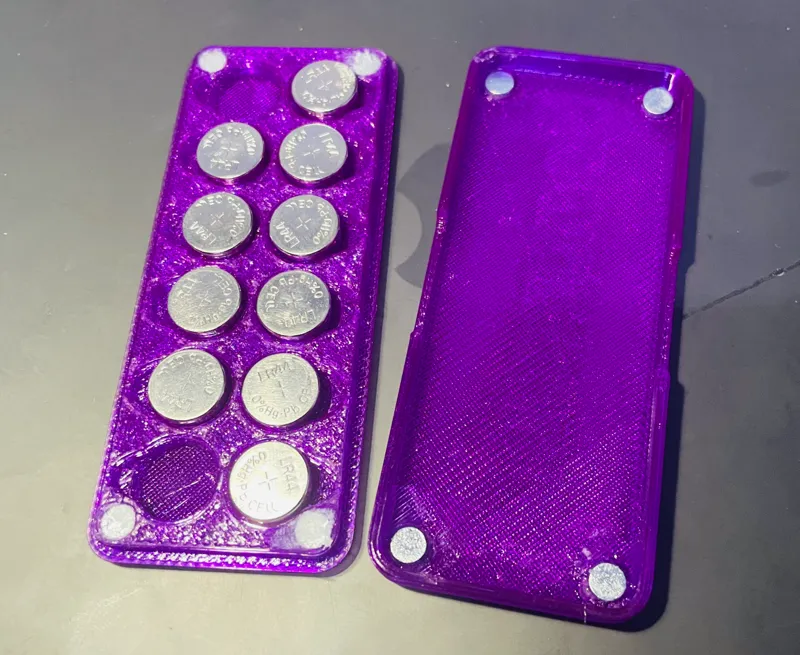 磁力纽扣电池盒12粒装Magnetic button battery box 12 pieces
