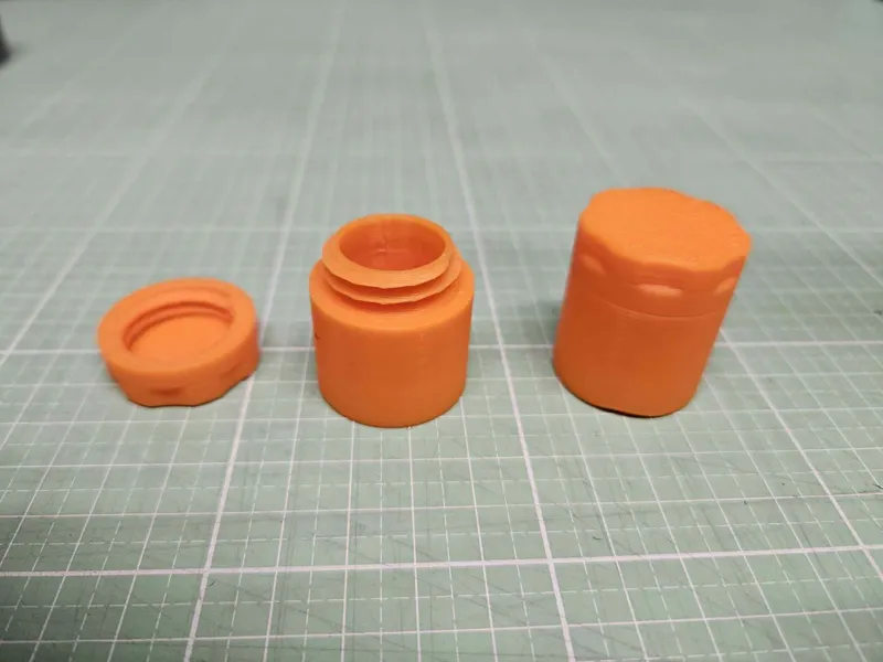 Small container for grease, cosmetics or other 