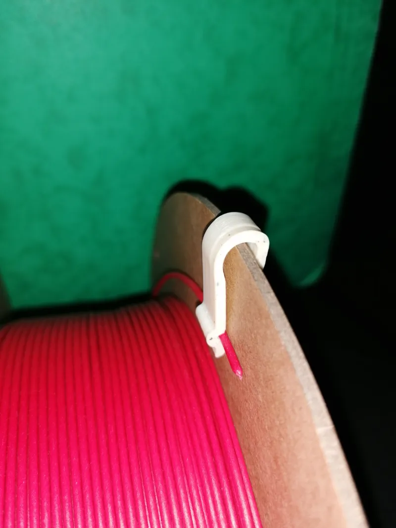 Filament holder clip
