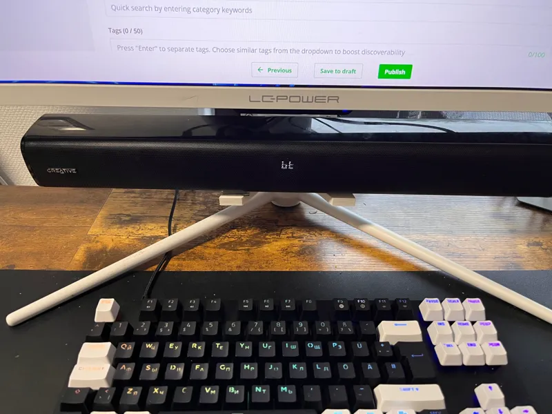 Soundbar holder for LC-Power  Monitor