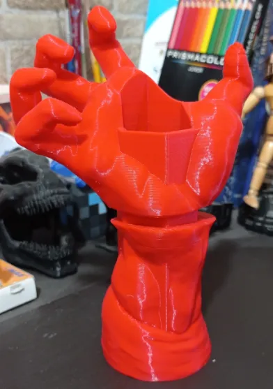 Tortured-Hand pot