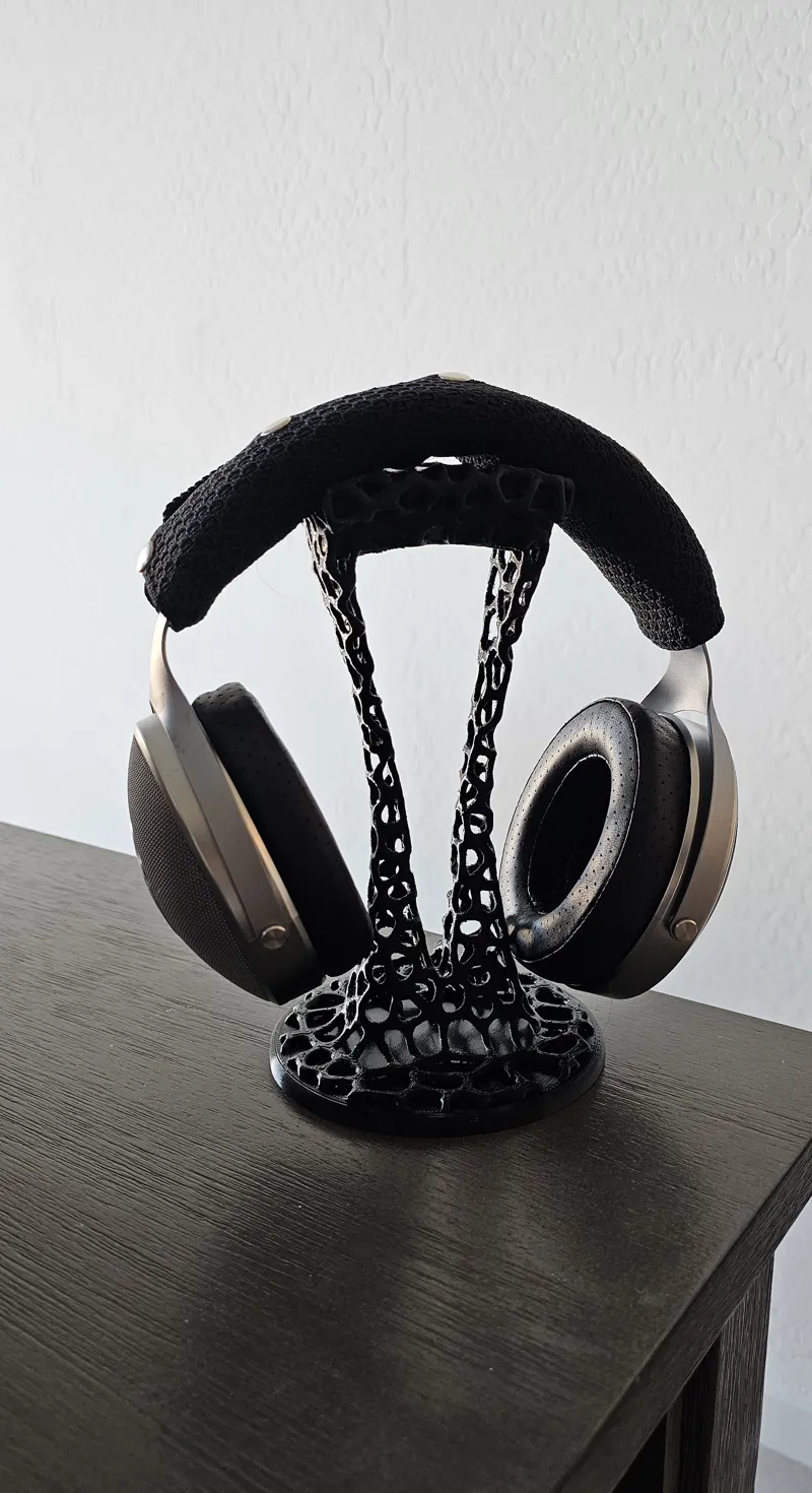 Voronoi Headphone Stand