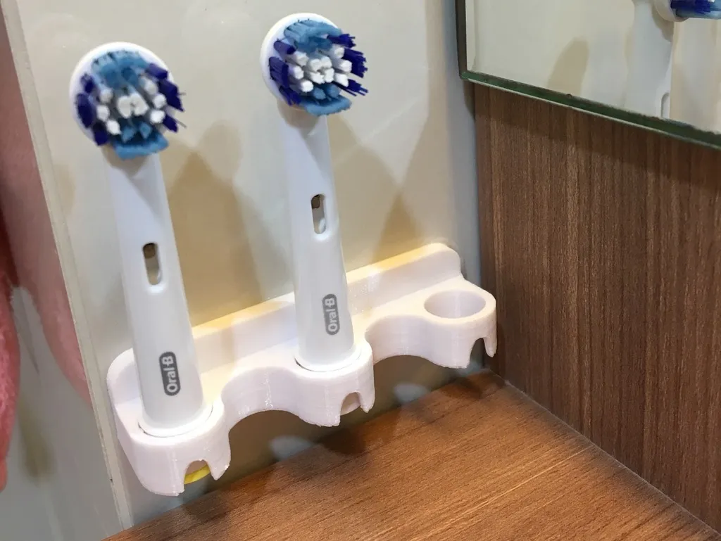 Support Oral-B pour trois brosses à dents