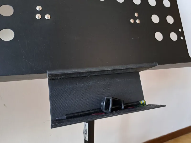 Music stand tray