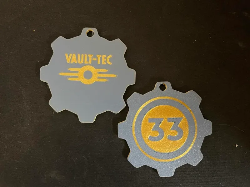 Fallout Shelter33 Vault-Tec Keychain 