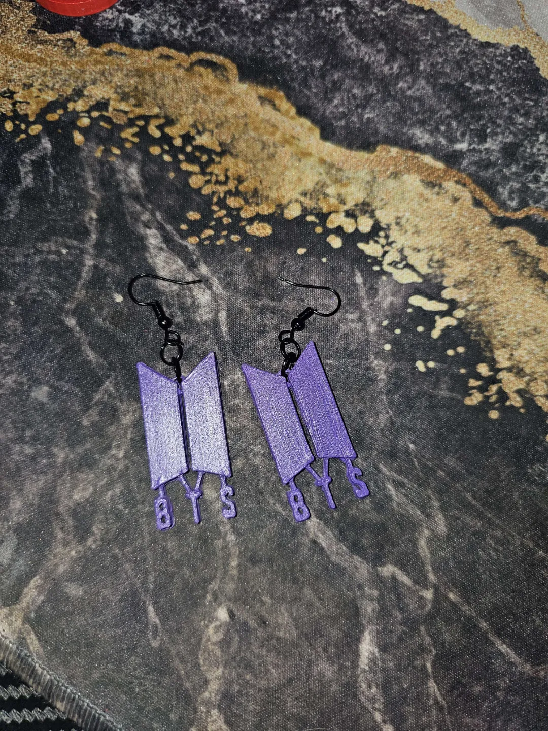 BTS Earrings | Wireframe | Solid view 2