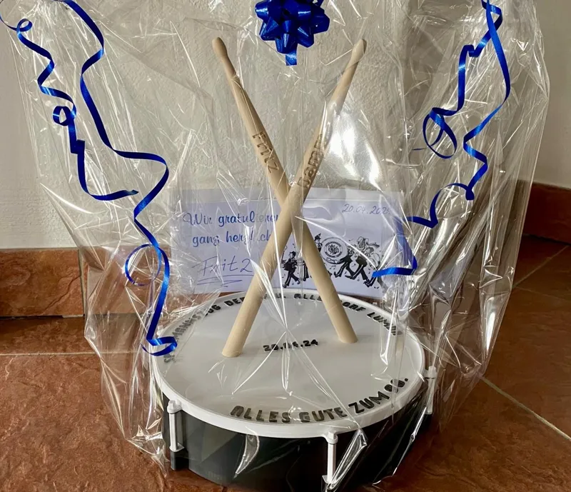 Drum and Drumsticks (Gift) 