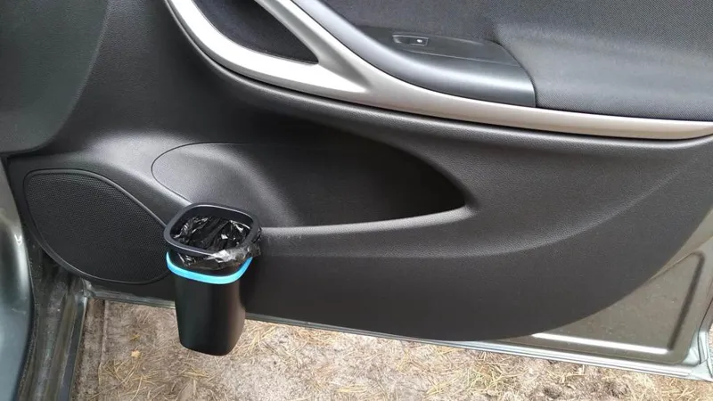 Baseus car trash holder