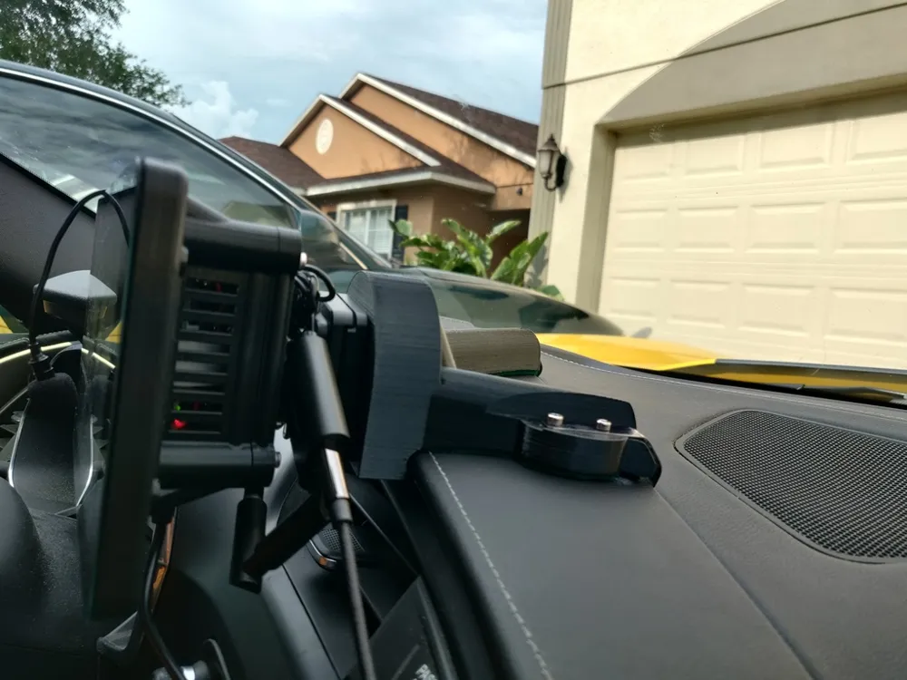 C7 Mouse In Dash C7 Corvette dash mount by brentil - MakerWorld